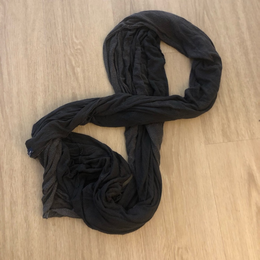 Brandy Melville Infinity Scarf